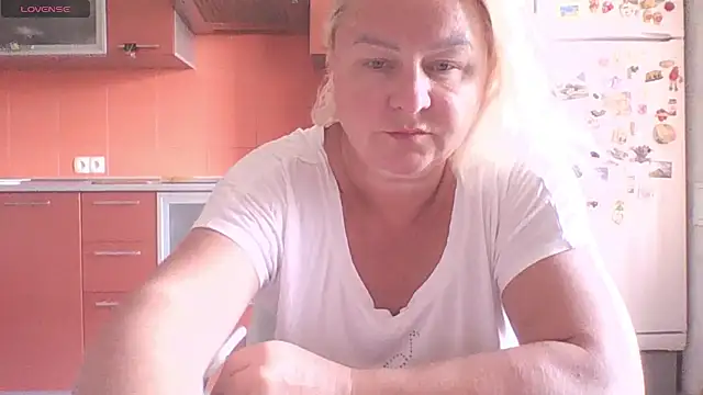mira robinsonnn online show from June 2026 03:37:01 AM