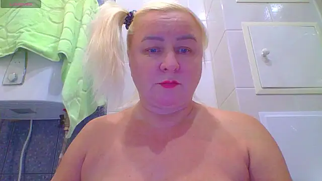 mira robinsonnn online show from October 2025 08:59:02 AM