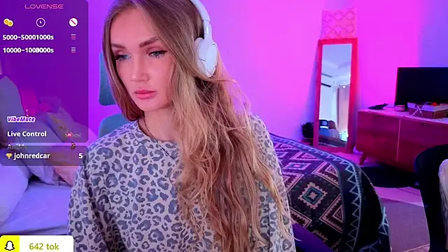 PrincessVS online show from October 2025 03:27:02 AM