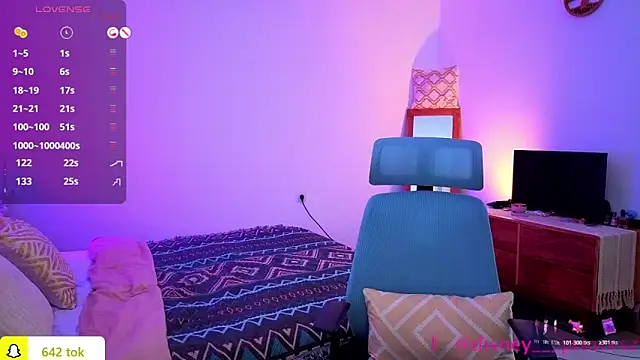 PrincessVS online show from November 2025 05:50:01 AM