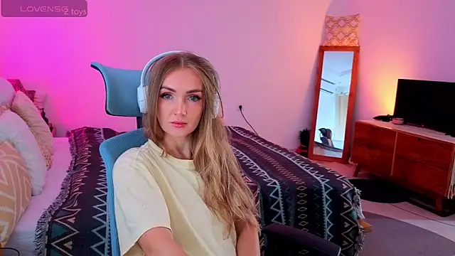 PrincessVS online show from November 2025 03:54:01 AM