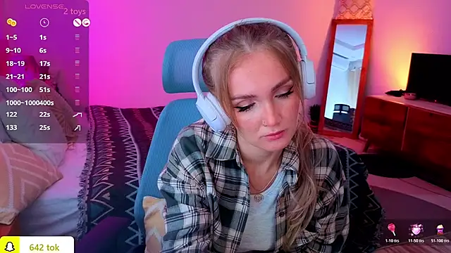 PrincessVS online show from November 2025 05:00:02 AM