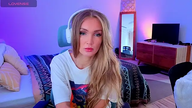 PrincessVS online show from October 2025 03:05:02 AM