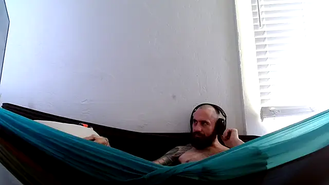 AceSpinning DJ online show from April 2026 07:39:02 PM