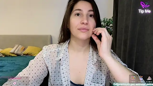 marrycolins online show from February 2026 04:12:02 AM