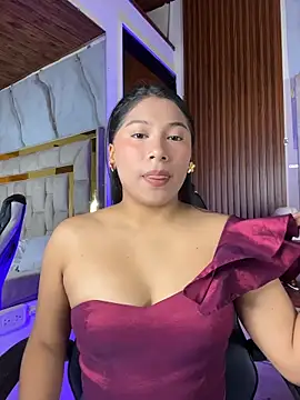 LinnaGardenia online show from February 2026 01:19:01 PM