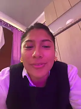 LinnaGardenia online show from February 2026 05:32:02 PM