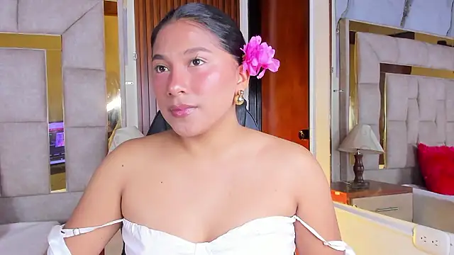 LinnaGardenia online show from February 2026 01:24:02 PM