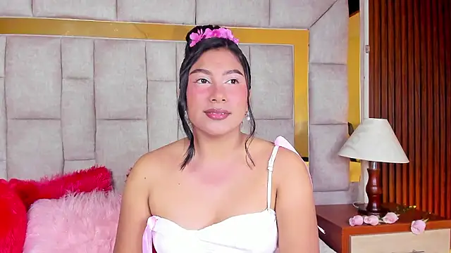 LinnaGardenia online show from March 2026 02:57:01 PM