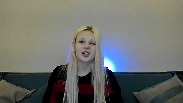 Snapshot of sashakiss99 chatting on December 2024 01:33:02 PM sashakiss99 online show from December 2024 01:33:02 PM