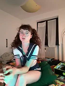 Snapshot of _foxygirl_ chatting on March 2025 05:59:02 PM  foxygirl  online show from March 2025 05:59:02 PM