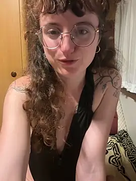 Snapshot of _foxygirl_ chatting on June 2026 08:35:01 PM foxygirl online show from June 2026 08:35:01 PM