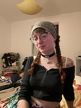 Snapshot of _foxygirl_ chatting on February 2025 06:34:02 PM  foxygirl  online show from February 2025 06:34:02 PM