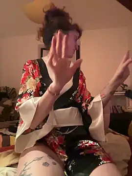 Snapshot of _foxygirl_ chatting on January 2025 06:03:02 PM  foxygirl  online show from January 2025 06:03:02 PM