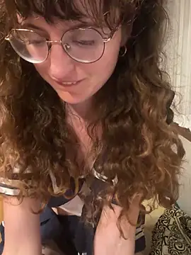 Snapshot of _foxygirl_ chatting on May 2026 07:44:02 PM foxygirl online show from May 2026 07:44:02 PM
