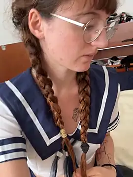 Snapshot of _foxygirl_ chatting on October 2025 09:55:02 AM  foxygirl  online show from October 2025 09:55:02 AM