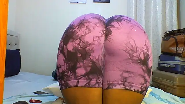 Petitiebooty online show from June 2026 05:35:02 AM