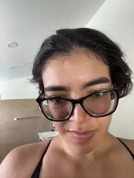 kathii95 online show from January 2026 09:42:02 PM