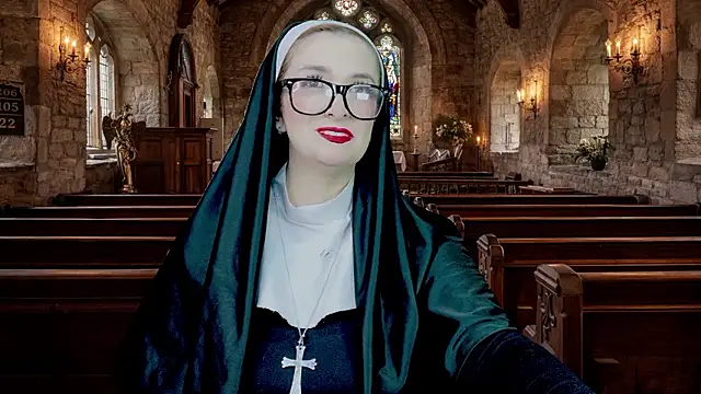 helenas fantasy online show from March 2026 03:02:01 AM