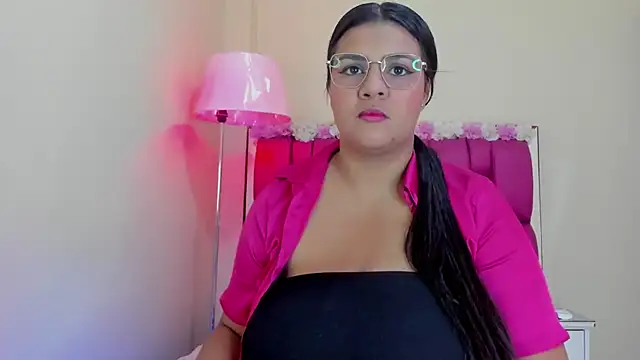 Snapshot of Gabriela_Brown chatting on February 2025 02:45:01 PM Gabriela Brown online show from February 2025 02:45:01 PM