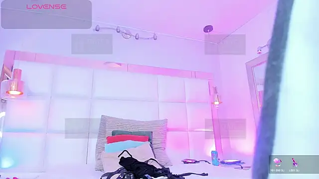 Jhonny-Blake online show from April 2026 07:26:02 PM