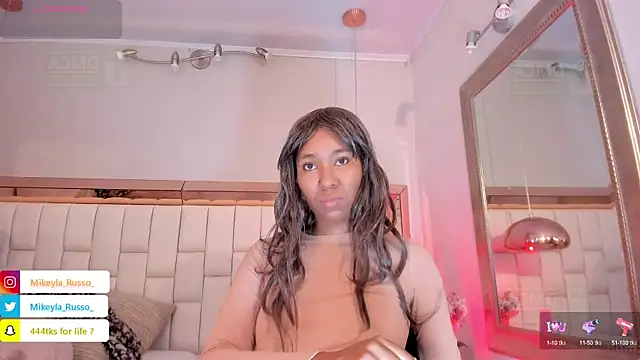Mikeyla-Russo online show from September 2025 07:09:01 PM