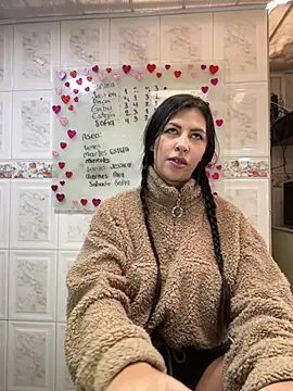 Snapshot of Alanna_atm_ chatting on February 2025 07:13:01 PM Alanna atm online show from February 2025 07:13:01 PM