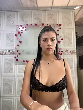 Snapshot of Alanna_atm_ chatting on February 2025 01:33:01 PM Alanna atm online show from February 2025 01:33:01 PM