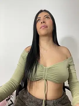 Snapshot of Alanna_atm_ chatting on December 2025 07:55:02 PM Alanna atm online show from December 2025 07:55:02 PM