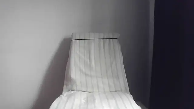 Snapshot of fl3xxx1 chatting on December 2025 10:38:02 AM fl3xxx1 online show from December 2025 10:38:02 AM