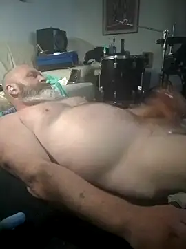 iambradz online show from November 2025 02:21:02 PM