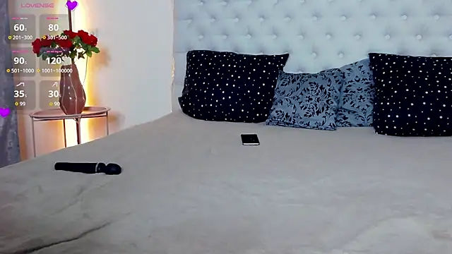 Snapshot of TamarraFox chatting on March 2026 04:42:02 AM TamarraFox online show from March 2026 04:42:02 AM