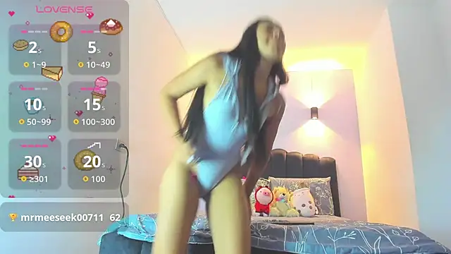 Snapshot of Sofia_Clauss_ chatting on October 2025 09:59:01 PM Sofia Clauss online show from October 2025 09:59:01 PM