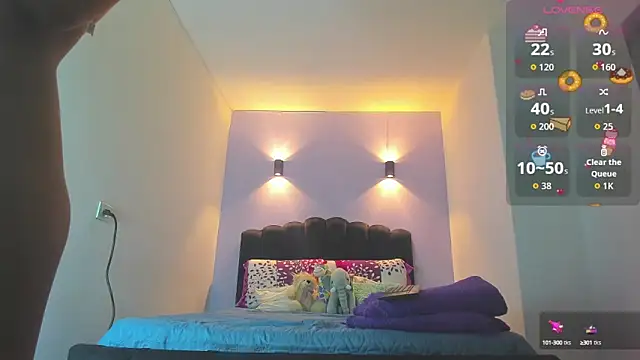 Sofia Clauss  online show from September 2025 04:19:02 AM