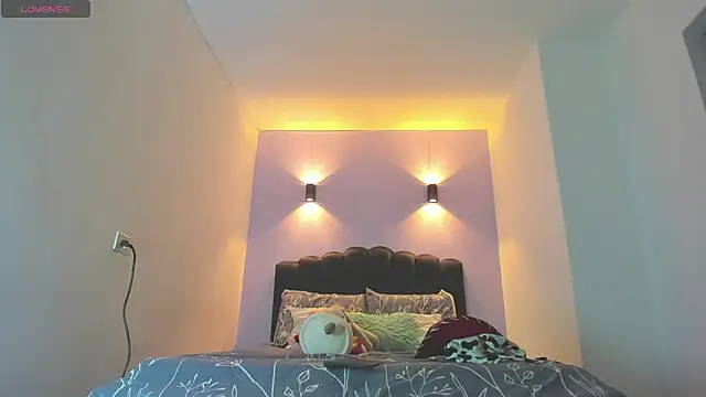 Snapshot of Sofia_Clauss_ chatting on November 2025 02:49:01 AM Sofia Clauss online show from November 2025 02:49:01 AM