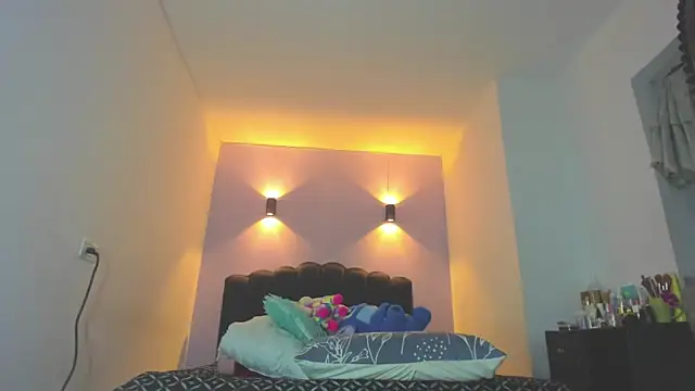 Sofia Clauss  online show from May 2026 04:16:01 AM