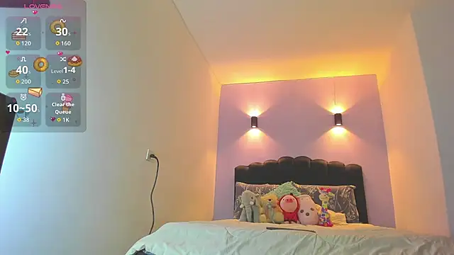 Snapshot of Sofia_Clauss_ chatting on October 2025 04:13:01 AM Sofia Clauss online show from October 2025 04:13:01 AM