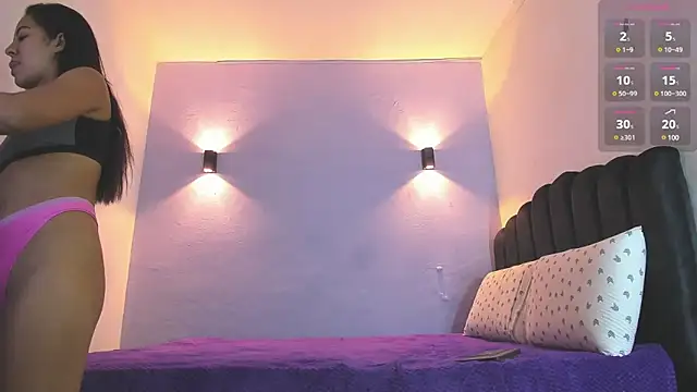 Sofia Clauss  online show from March 2025 04:35:01 AM