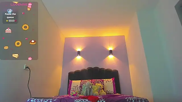 Sofia Clauss  online show from September 2025 04:14:02 AM