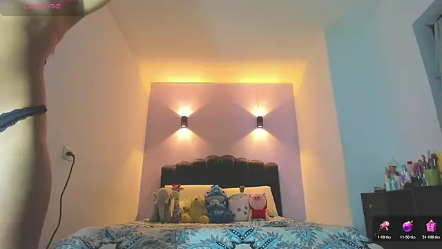 Sofia Clauss  online show from April 2026 04:41:02 AM