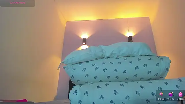 Sofia Clauss  online show from March 2026 05:44:01 AM