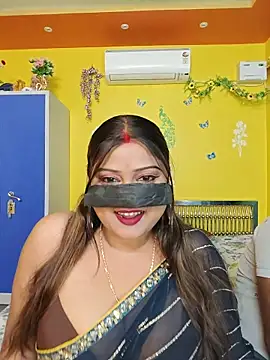 Snapshot of OrgsmMust chatting on November 2025 06:01:02 PM OrgsmMust online show from November 2025 06:01:02 PM