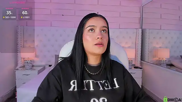 Snapshot of Yaaky_ chatting on February 2025 08:31:01 PM Yaaky online show from February 2025 08:31:01 PM