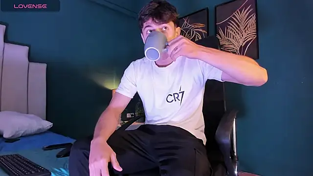 AlessandroDybala online show from November 2025 12:28:01 PM