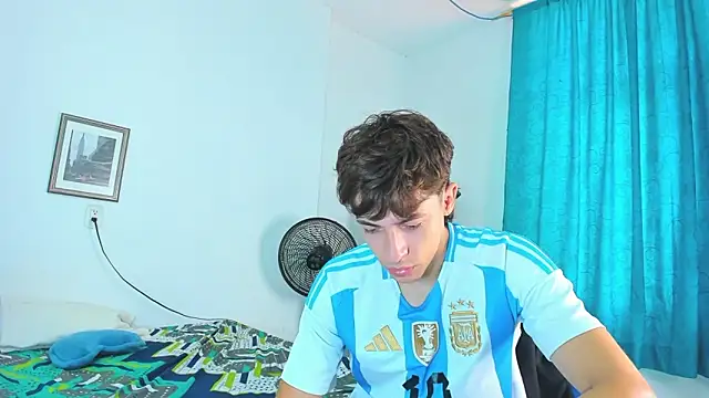 AlessandroDybala online show from April 2026 01:06:02 PM