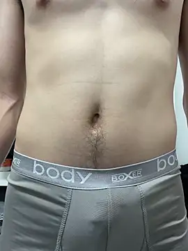 junfoureyes online show from October 2025 12:02:02 PM