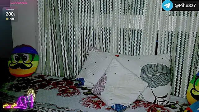 Niyaroy09 online show from March 2026 04:24:02 PM