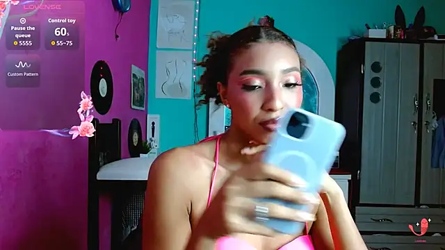 sensitive brunette online show from October 2025 11:17:02 PM