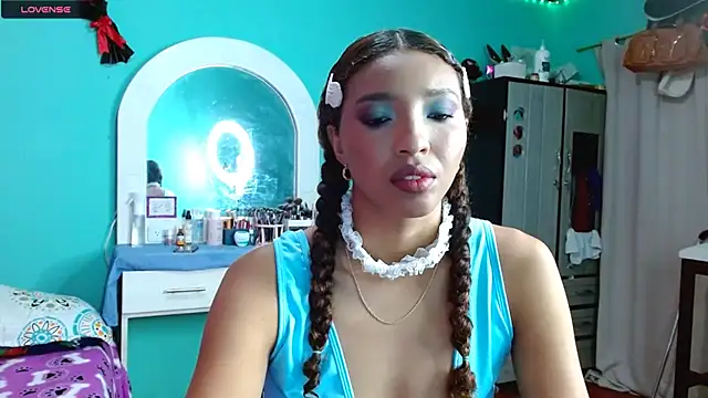 sensitive brunette online show from November 2025 02:37:01 AM