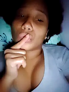 Snapshot of zandra_kiman chatting on October 2025 07:01:02 AM zandra kiman online show from October 2025 07:01:02 AM